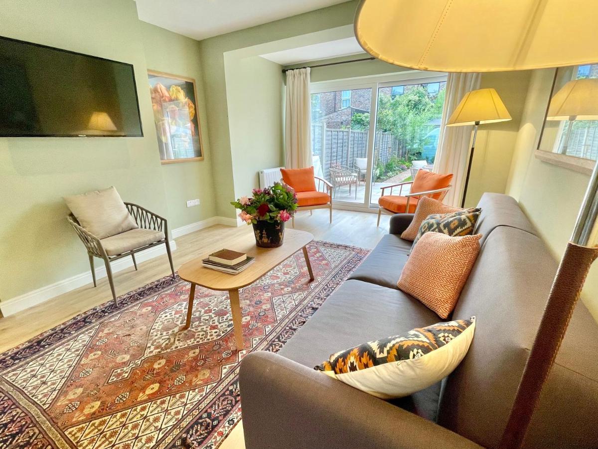 Central Townhouse With Free Off Road Parking And Garden York Dış mekan fotoğraf