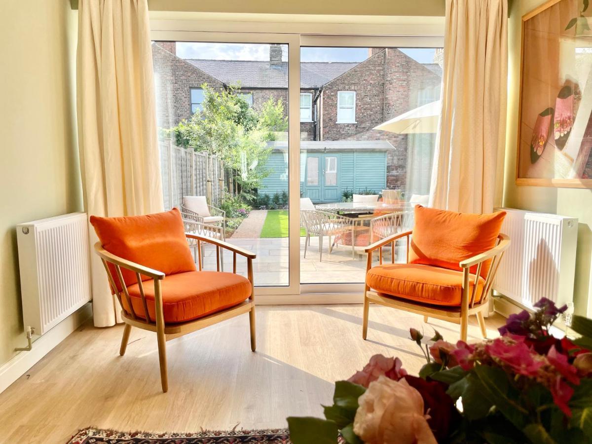 Central Townhouse With Free Off Road Parking And Garden York Dış mekan fotoğraf